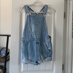 NWOT TopShop Denim Short Overalls